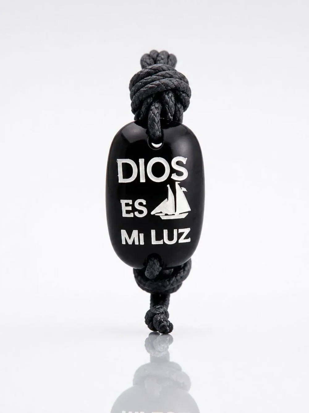 Dios Es Mi Luz Leather Bracelet
